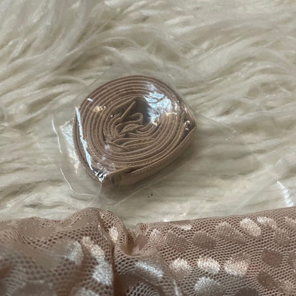 NWT Soma Intimates Lace Floral Romantic Lingerie Unlined Strapless Bra Gold 40DD - Picture 5 of 6